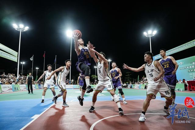 开云体育登录-关于世界著名篮球联赛激烈对抗，眼花缭乱！的信息