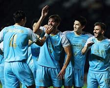 开云体育在线-里昂客场被尼奥特逼平，劲敌与险阻的简单介绍