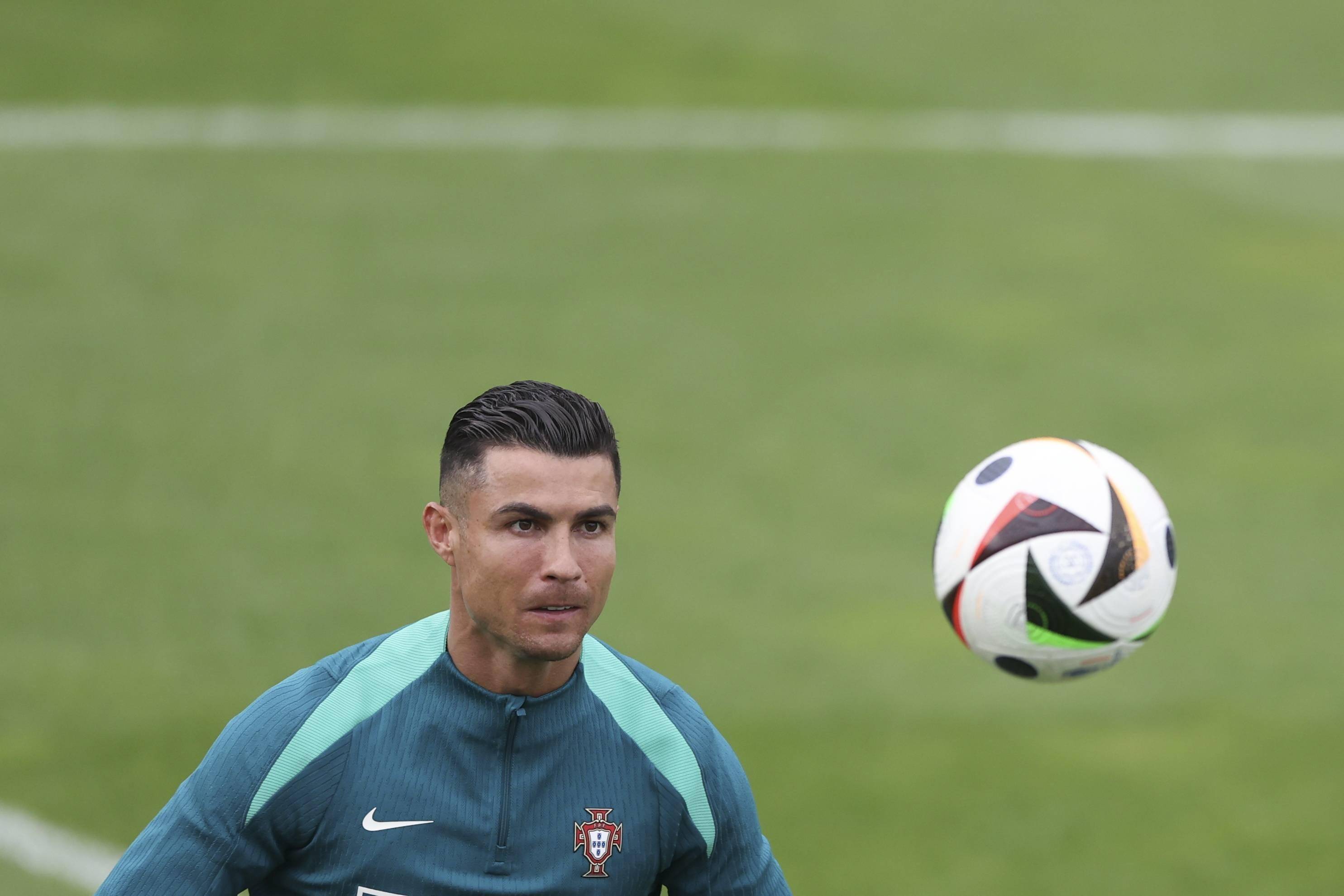 葡萄牙主帅调整阵容迎接重要国际赛事