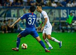 包含富力客场挽回颓势，全队士气大振的词条