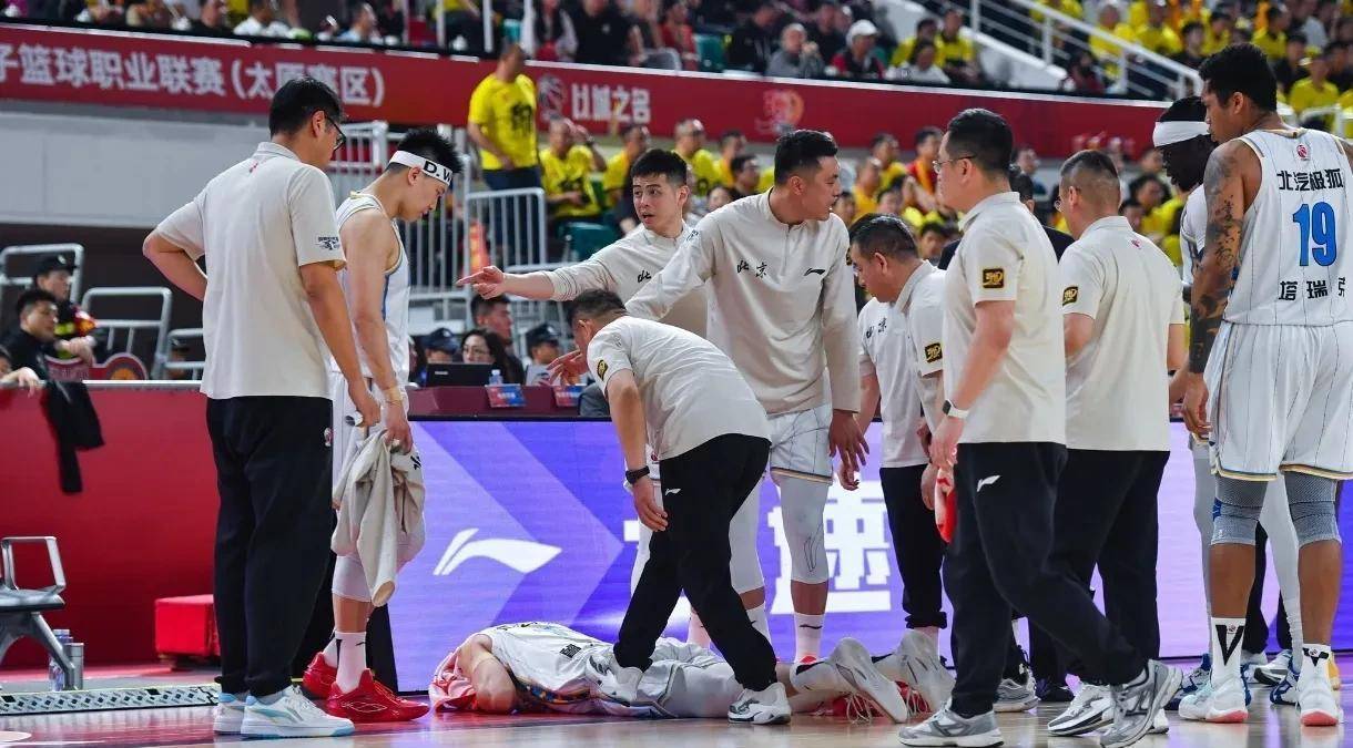 客场作战表现低迷，球队战绩受挫