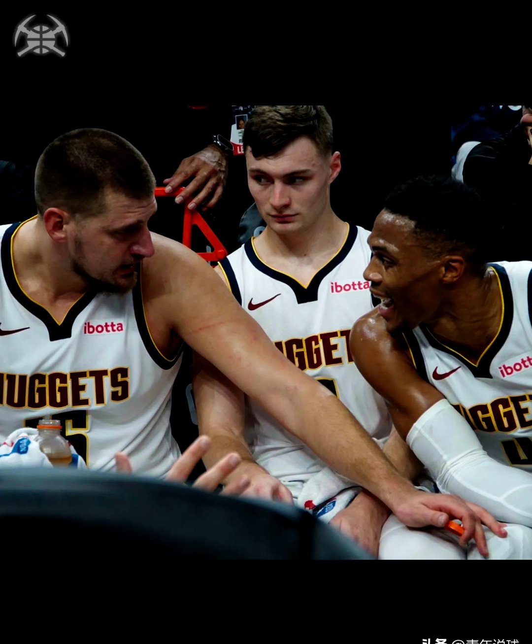 开拓者大比分胜鹈鹕，晋级季后赛