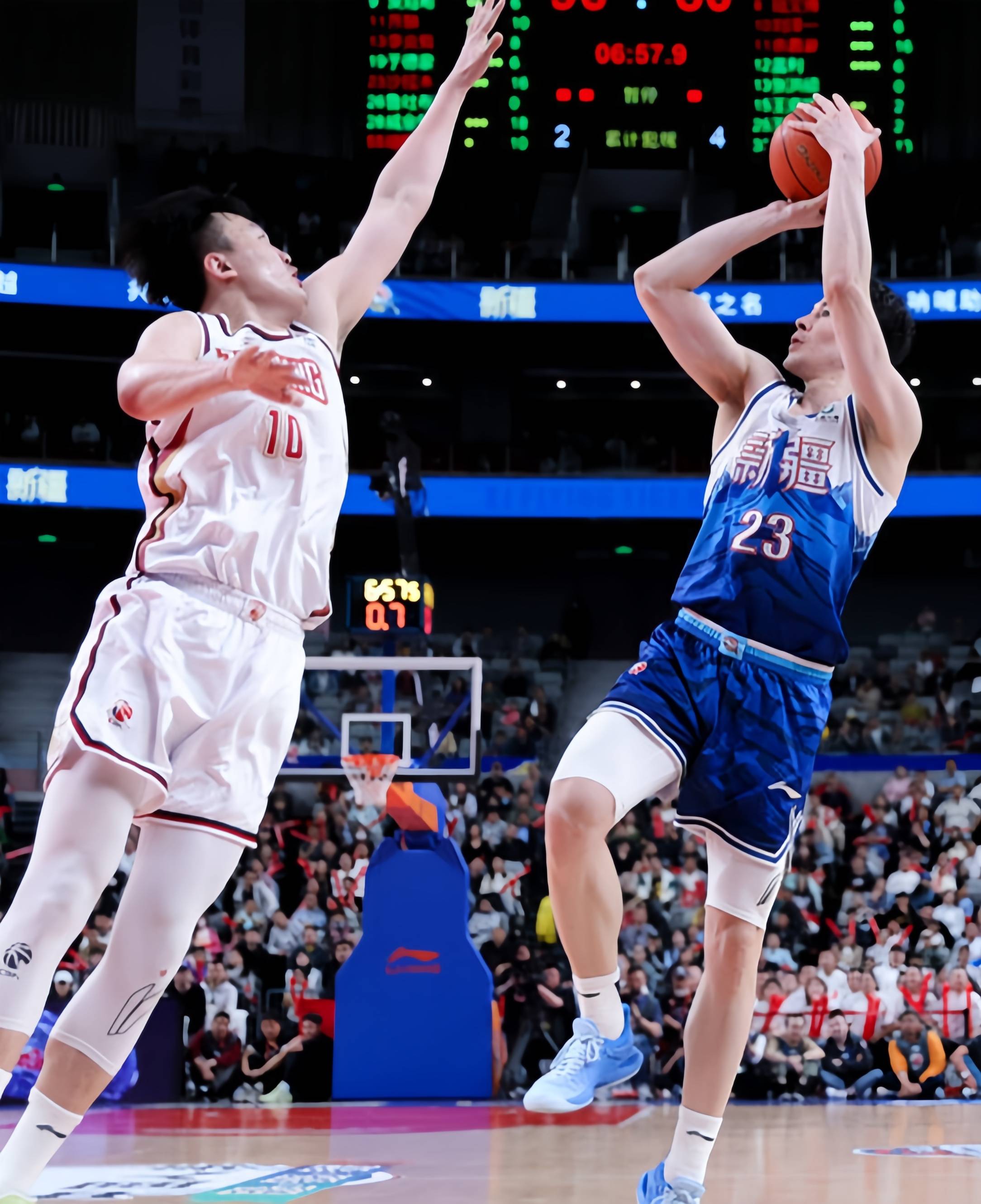 开云体育app-包含篮球赛场上，实力碾压对手夺冠！的词条