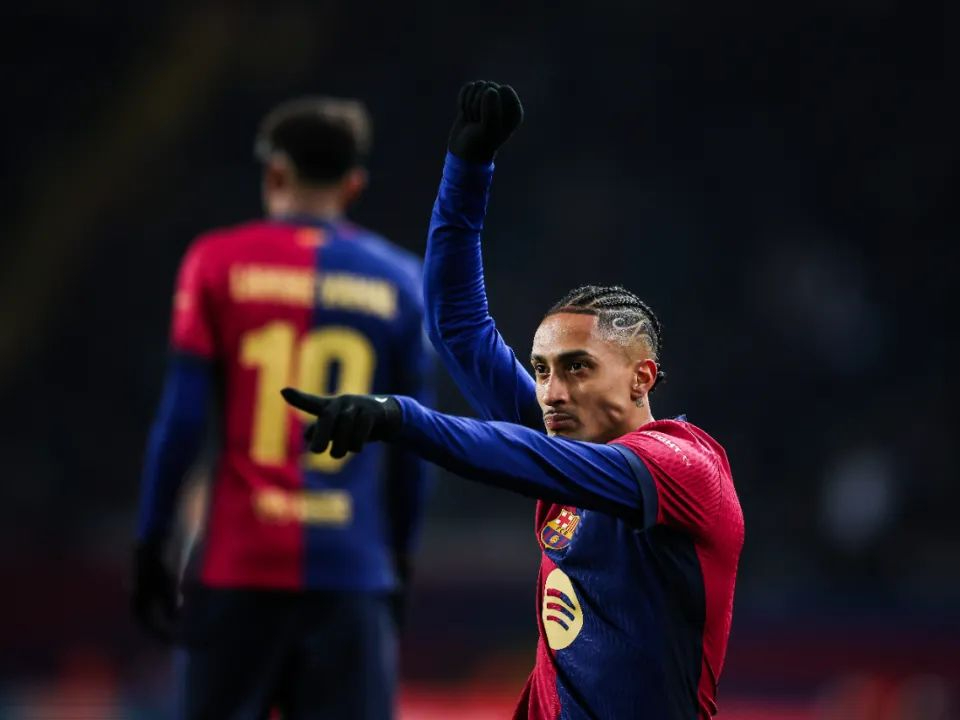 开云体育登录-巴斯蒂亚球员庆祝进球，球队主场击败索肖的简单介绍