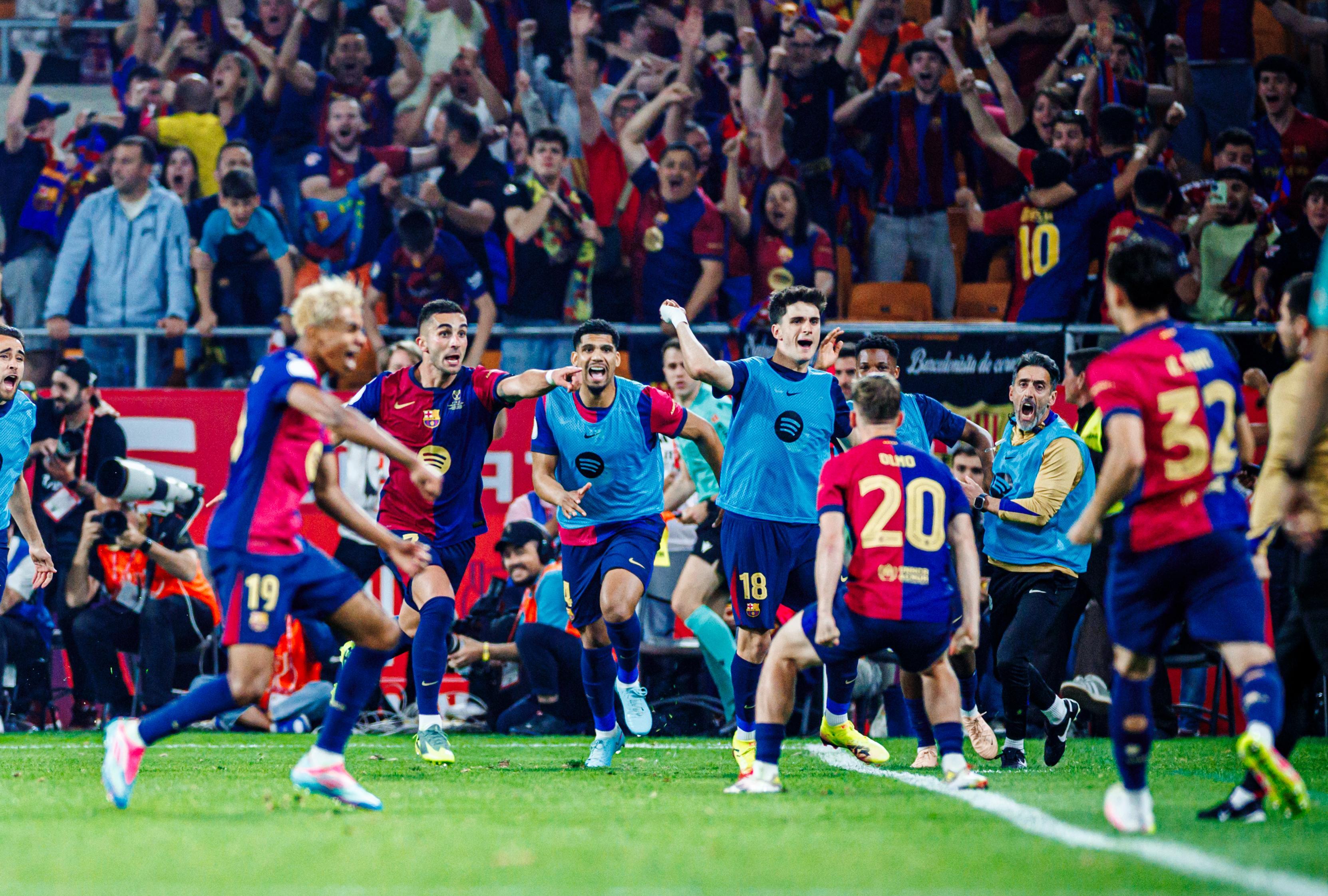 包含瓦伦西亚客场0-2负于皇家社会，惨遭失利的词条