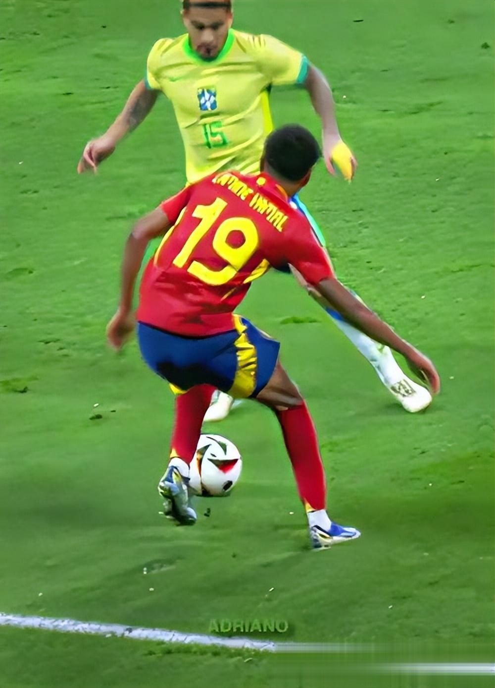 包含欧洲国家足球赛场火热起舞，壮烈一战的词条