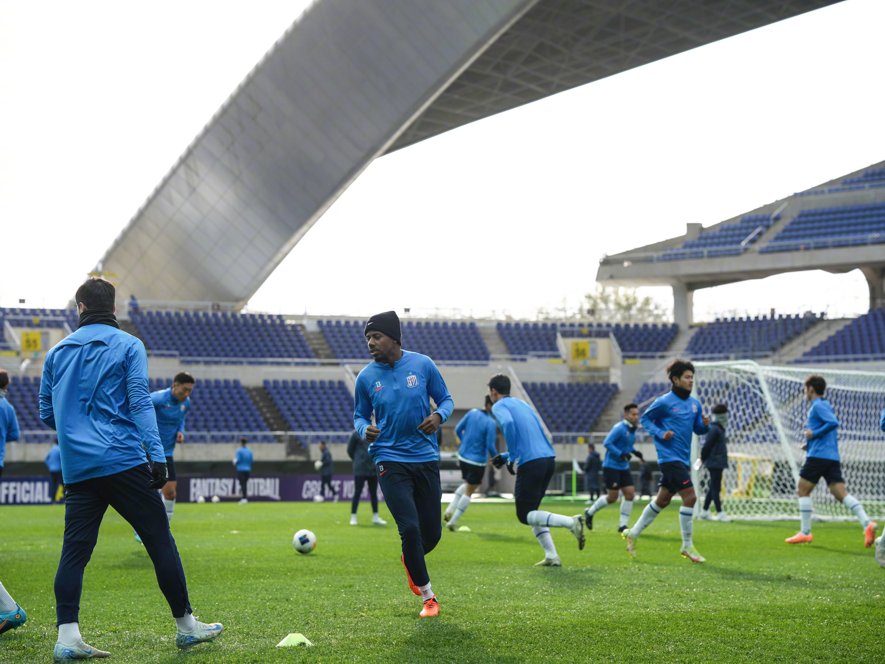 顶级对决势均力敌，球员拼尽全力才分出胜负